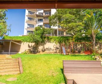 Casa a la venta en Guayabos de Curridabat, San José.