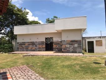 Casa esquinera Condominio Hacienda El Coyol Alajuela