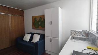 Se vende propiedad con 4 apartamentos para inversión en San José Centro 23-1549