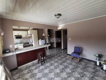 Se vende casa con apartamento en Moravia San José 