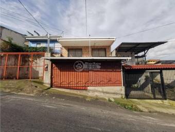 Se vende casa con apartamento en Moravia San José 