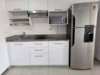 Se alquila acogedor apartamento semi amoblado en Torre de Curridabat 25-116