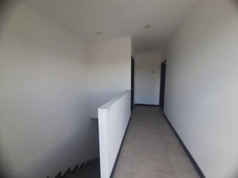 Venta de Condominio en Pozos, Santa Ana. RAH 25-112