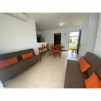 VENTA DE CASA AMUEBLADA, PUNTARENAS, BEJUCO, CONDOMINIO MÁLAGA