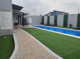 Se vende moderna casa con patio en condominio de San Francisco en Heredia 25-64