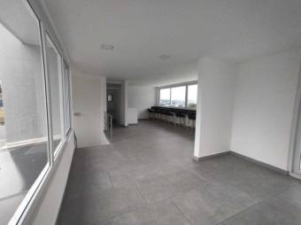 Se vende moderna casa con patio en condominio de San Francisco en Heredia 25-64