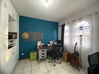 Venta de Casa en Alajuelita, San José. RAH 24-1046