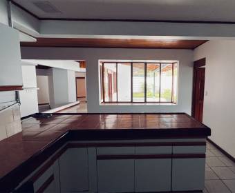 House for sale in Cariari, Heredia.