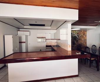 House for sale in Cariari, Heredia.