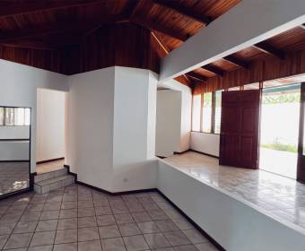 House for sale in Cariari, Heredia.