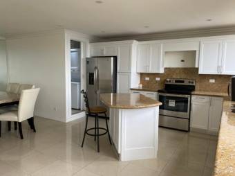 Se alquila moderno apartamento amoblado en condominio de San Rafael en Escazú 24-1802