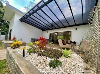 Venta de Espaciosa Casa en Guácima, Alajuela. RAH 24-1720