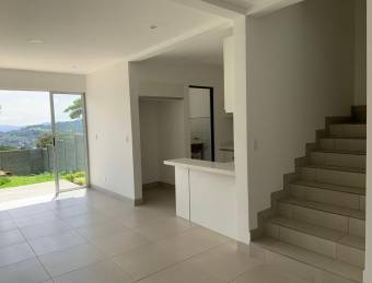 Venta de Casa en San Antonio, Escazú. RAH 25-142