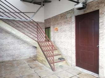 Venta de Casa  APTO en Alajuelita, San José. RAH 24-1723