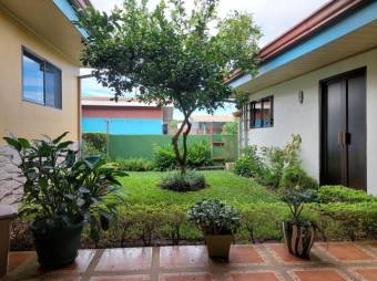 Venta de Casa  Apartamento en Desamparados, Alajuela. RAH 25-175