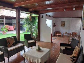 Venta de Casa en San Rafael, Escazú. RAH 25-173