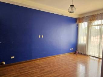 Venta de Casa en Santo Domingo, Heredia. RAH 25-28