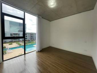 Se vende moderno apartamento en condominio de San Rafael en Escazú 25-138