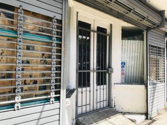 Se vende espaciosa casa  para inversión en Heredia Centro 24-1827