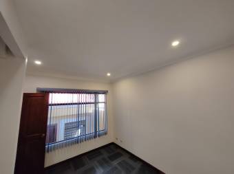 Venta de Casa en Curridabat, San José. RAH 24-1101