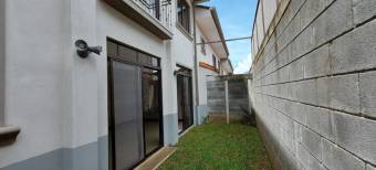 Venta de Casa en Ulloa, Heredia. RAH 24-1852