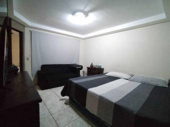 Se vende espaciosa casa en San Francisco Heredia A25-152