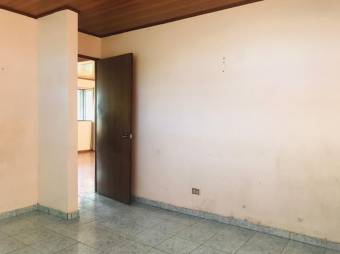 Se vende propiedad con amplio terreno en San Pedro Heredia A24-1253