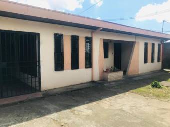 Se vende propiedad con amplio terreno en San Pedro Heredia A24-1253