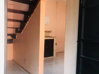 Se vende propiedad con amplio terreno en San Pedro Heredia A24-1253