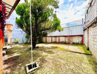 House for sale in San Francisco de 2 Ríos, MIXED LAND USE