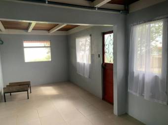 Venta de Casa  2 APTOS en El Guarco, Cartago. RAH 24-1270