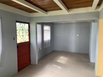 Venta de Casa  2 APTOS en El Guarco, Cartago. RAH 24-1270