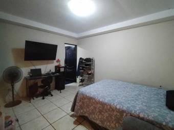 Se vende espaciosa casa con patio en San Francisco de Heredia 25-152