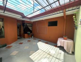 BEAUTIFUL 1 FLOOR HOUSE FOR SALE IN RESIDENTIAL SANTA ANA 3 BEDROOMS