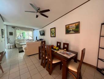 BEAUTIFUL 1 FLOOR HOUSE FOR SALE IN RESIDENTIAL SANTA ANA 3 BEDROOMS