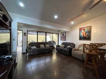 Venta de Casa en San Francisco de Heredia. RAH 24-1129