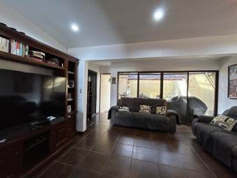 Venta de Casa en San Francisco de Heredia. RAH 24-1129