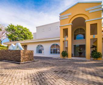 Luxury mansion for sale located in Quintas Tierra y Cañas in Las Vueltas de La Guácima, Alajuela.