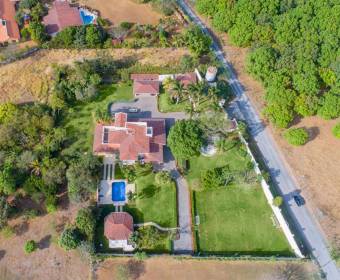 Luxury mansion for sale located in Quintas Tierra y Cañas in Las Vueltas de La Guácima, Alajuela.