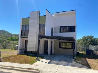 Se vende moderna casa en condominio de Turrucares Alajuela 25-211