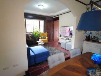 Se vende espaciosa casa con patio en Alajuela Centro 23-1444 Se vende espaciosa casa con patio en Alajuela Centro 23-1444