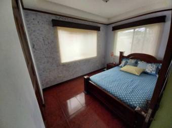 Se vende espaciosa casa con patio en Alajuela Centro 23-1444 Se vende espaciosa casa con patio en Alajuela Centro 23-1444