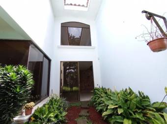 Se vende casa de lujo con amplio lote en Tarbaca de San José 25-1854 Se vende casa de lujo con amplio lote en Tarbaca de San José 25-1854