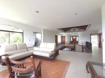 Se vende casa de lujo con amplio lote en Tarbaca de San José 25-1854 Se vende casa de lujo con amplio lote en Tarbaca de San José 25-1854