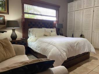 Se vende espaciosa casa con patio y piscina en Atenas Alajuela 25-1457 Se vende espaciosa casa con patio y piscina en Atenas Alajuela 25-1457