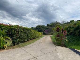 Se vende espaciosa casa con patio y piscina en Atenas Alajuela 25-1457 Se vende espaciosa casa con patio y piscina en Atenas Alajuela 25-1457