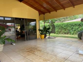 Se vende espaciosa casa con patio y piscina en Atenas Alajuela 25-1457 Se vende espaciosa casa con patio y piscina en Atenas Alajuela 25-1457
