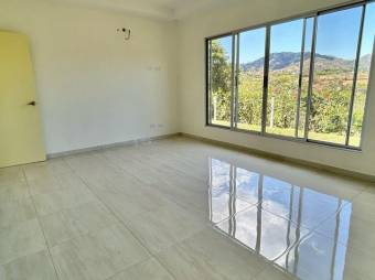 Se vende moderna casa con patio en Santa Eulalia de Atenas 25-1796 Se vende moderna casa con patio en Santa Eulalia de Atenas 25-1796