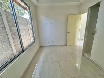 Se vende moderna casa con patio en Santa Eulalia de Atenas 25-1796 Se vende moderna casa con patio en Santa Eulalia de Atenas 25-1796