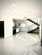 Se vende moderna casa de 2 plantas en Atenas de Alajuela 25-1821